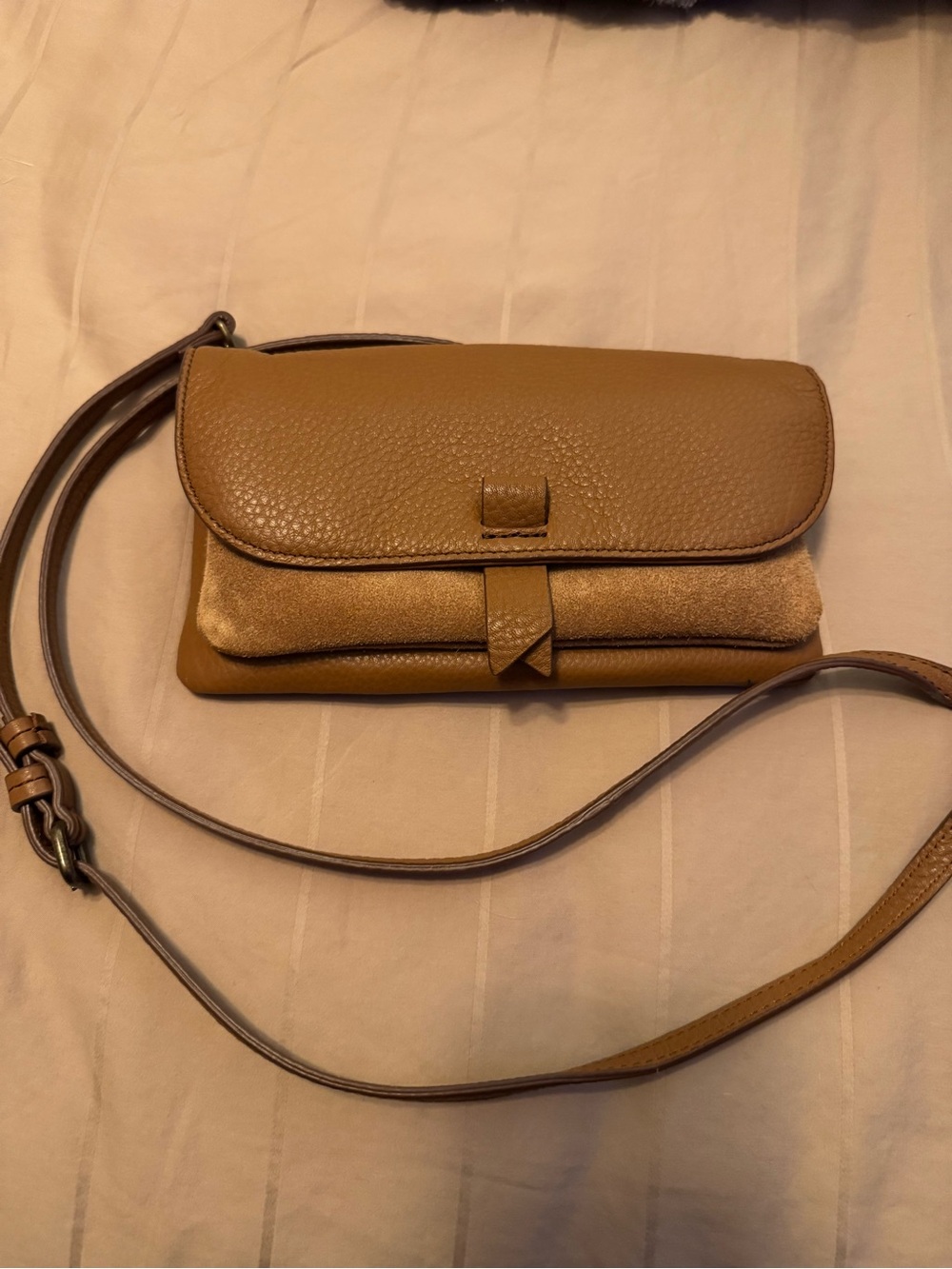 Lucky Brand Pebbled Leather Crossbody Bag in Camel
